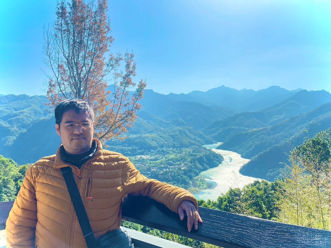 行政人員 莊昊澈